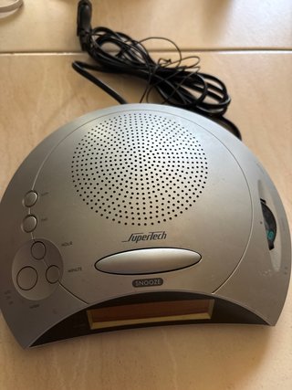 Radio Despertador Supertech Plata