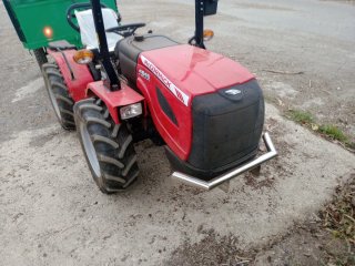 Tractor McCormick 4645 ISM con remolque