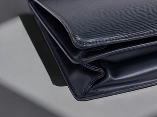 Maletín Louis Vuitton Ambassador Negro