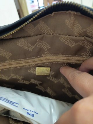 Borsa vintage FERRÈ effetto coccodrillo nera