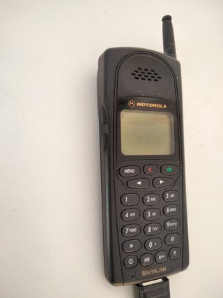 Motorola SlimLite MG1-4B11 GSM Negro