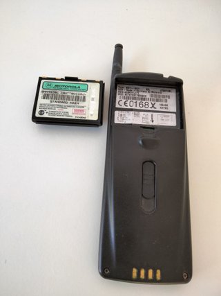 Motorola SlimLite MG1-4B11 GSM Negro