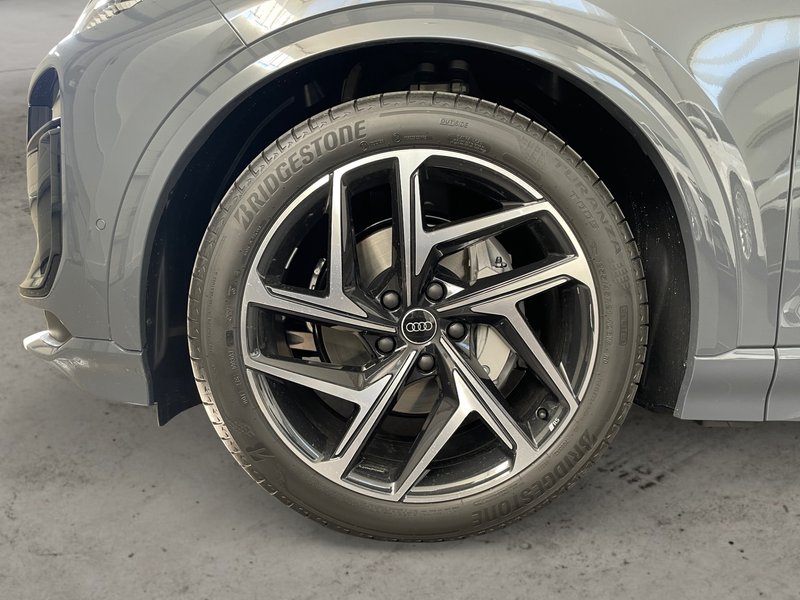 Audi Q6 e-tron 2025, foto 9