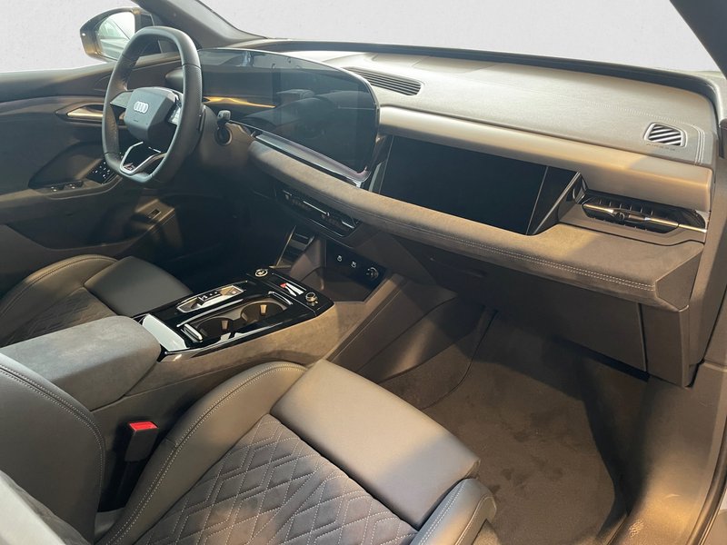 Audi Q6 e-tron 2025, foto 13