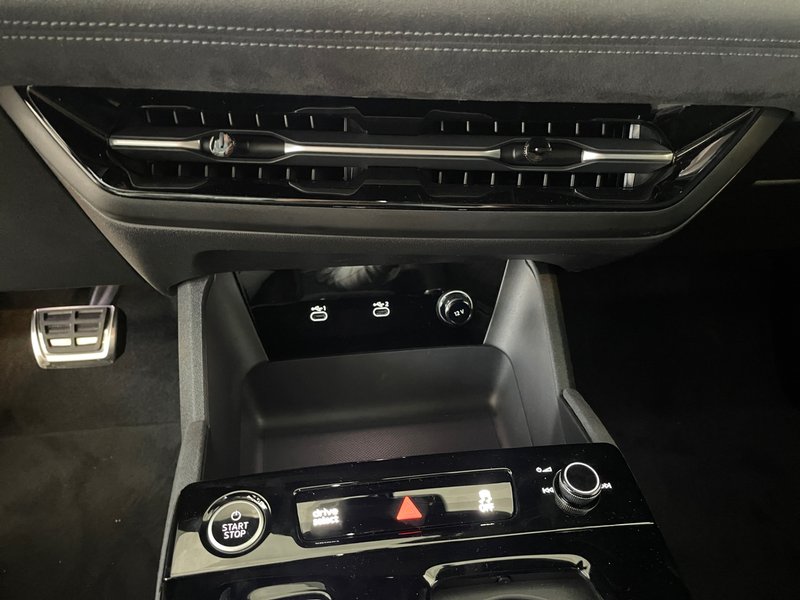 Audi Q6 e-tron 2025, foto 36