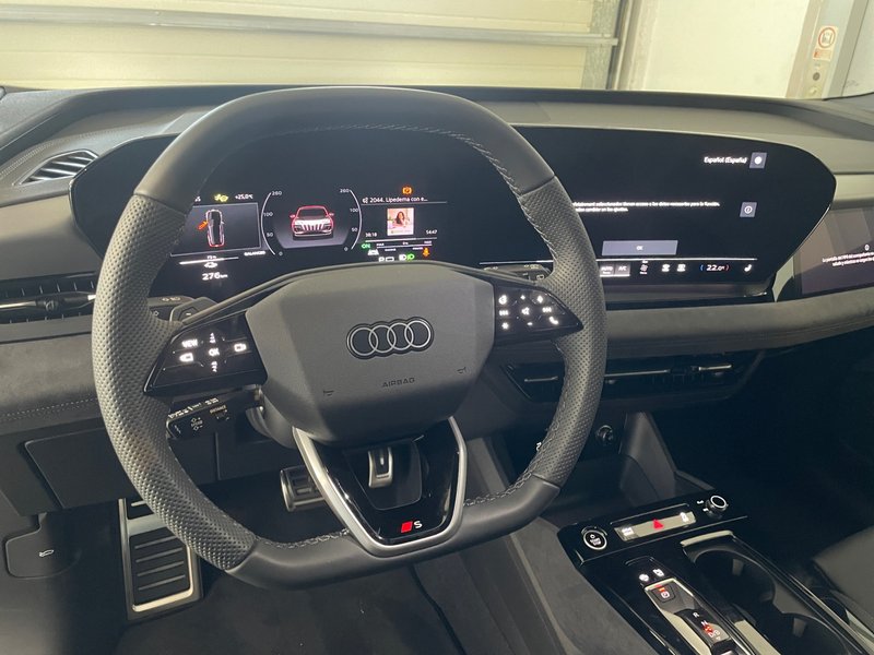 Audi Q6 e-tron 2025, foto 20
