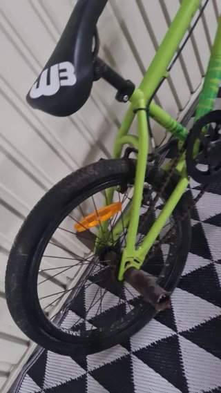 Bicicleta BMX Verde Jumper.de TRIAL
