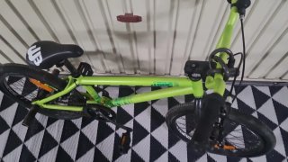 Bicicleta BMX Verde Jumper.de TRIAL