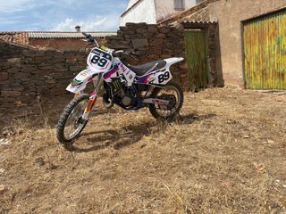 Yamaha YZ 125 (Cambio por coche )