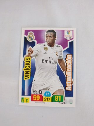 Vinicius Var Boy +Cromos normal Rookie Adrenalyn X