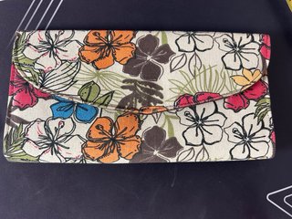 Bolso de mano con estampado floral