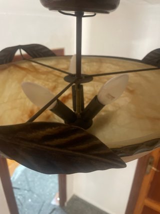 Lámpara antigua de techo
