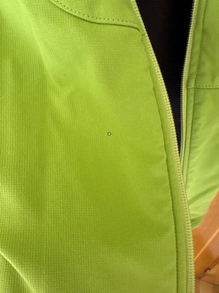 Cortavientos Quechua verde pistacho