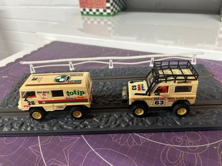 Scalextric Land Rover y Pinzaguer STS