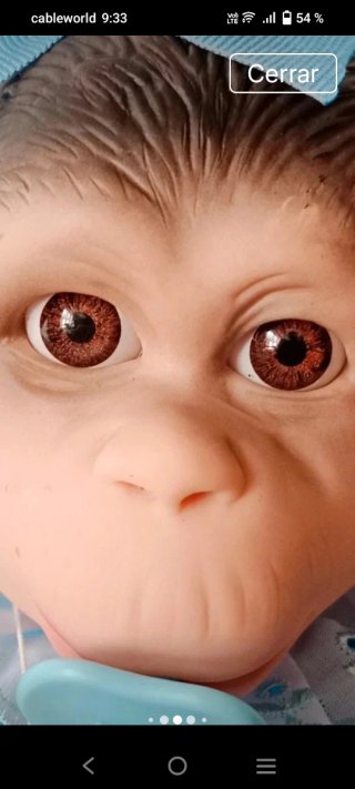 Mono bebe,cuerpo de goma blandito ojos cristal nur