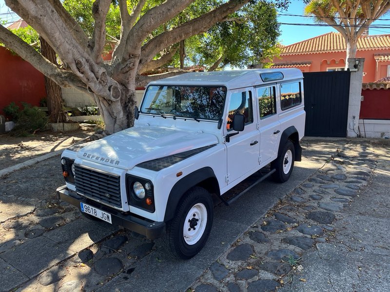 Land Rover Defender 110 SW SE - foto 1