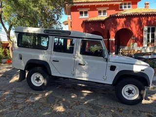 Land Rover Defender 110 SW SE