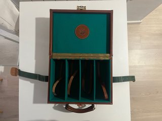 Cajón antiguo piel Rey Pavón 200 cartuchos