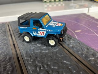 Scalextric Jeep STS Azul