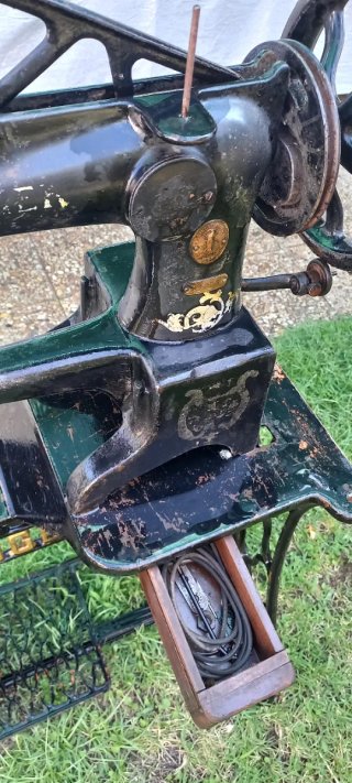 Máquina de coser de zapatero mod. 29K1