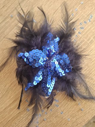 Accesorios pelo bodas H&M negro y azul