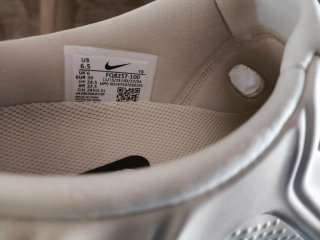 Zuecos Nike blancos talla 39