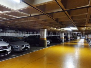 Garaje en venta en Sant Ildefons en Cornellà de Llobregat