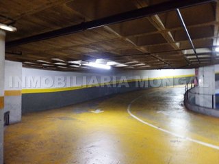 Garaje en venta en Sant Ildefons en Cornellà de Llobregat
