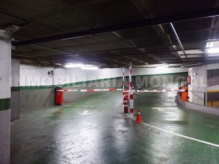 Garaje en venta en Sant Ildefons en Cornellà de Llobregat