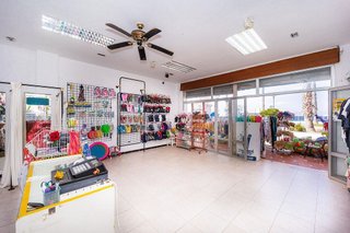 Local comercial en venta en Salobreña Costa en Salobreña