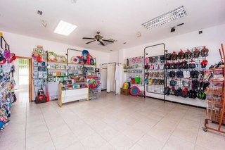 Local comercial en venta en Salobreña Costa en Salobreña