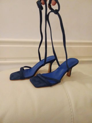 Zapatos de tacón azul