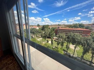 Piso en alquiler en Antigua Estación FFCC - San Agustín en Burgos