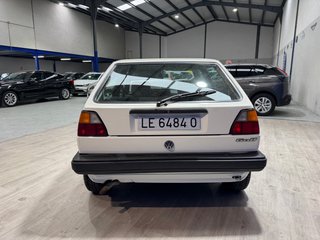 Volkswagen Golf 1.8 i GT