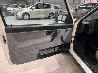 Volkswagen Golf 1.8 i GT