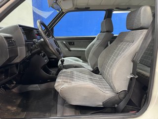 Volkswagen Golf 1.8 i GT