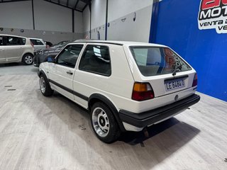 Volkswagen Golf 1.8 i GT