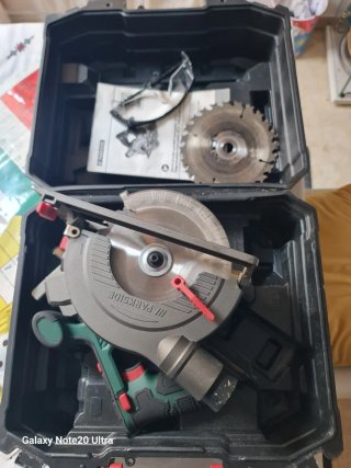 Sierra Circular 20V