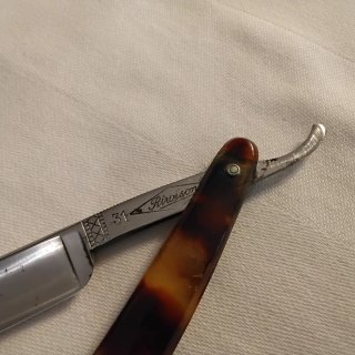 Rasoio antico da barba