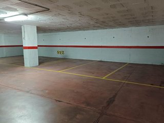 Garaje en venta en Suárez en Málaga