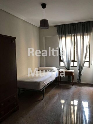 Piso en alquiler en Centro en Murcia