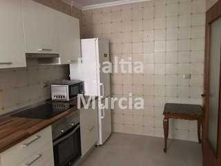 Piso en alquiler en Centro en Murcia