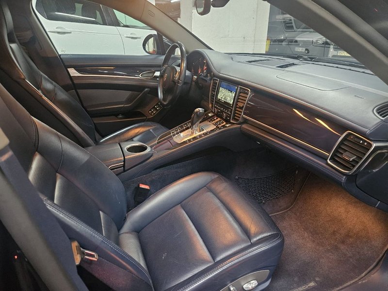Porsche Panamera 4S 2011, foto 11