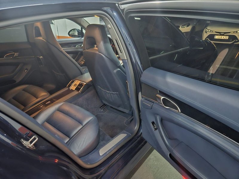 Porsche Panamera 4S 2011, foto 20