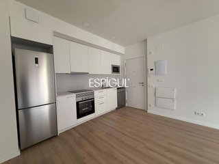 Ático en alquiler en Eixample Sud – Migdia en Girona