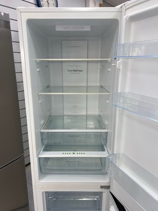 Nevera Amica 1.80m x 54cm No Frost