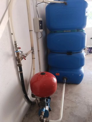 Grupo Bomba Agua y Depósito 1000 L  Azul