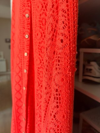 Vestido Springfield calado coral
