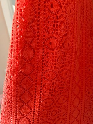 Vestido Springfield calado coral