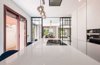 Chalet en alquiler en Nueva Andalucía centro en Marbella